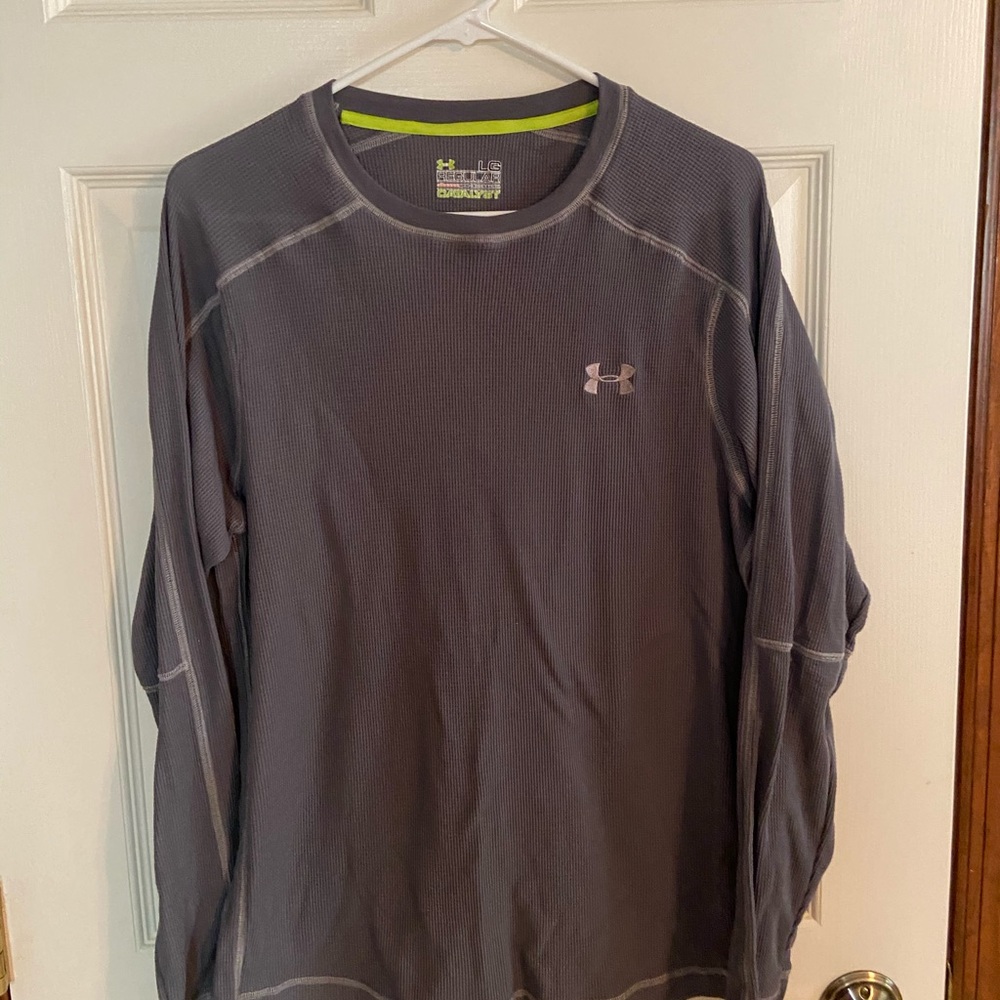 Men’s Under Armour Grey long sleeve shirt